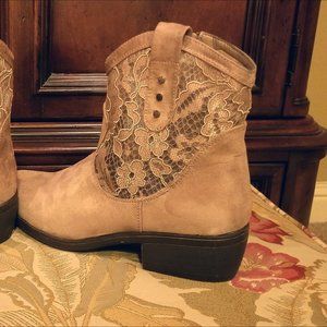 Sugar Lace Boots